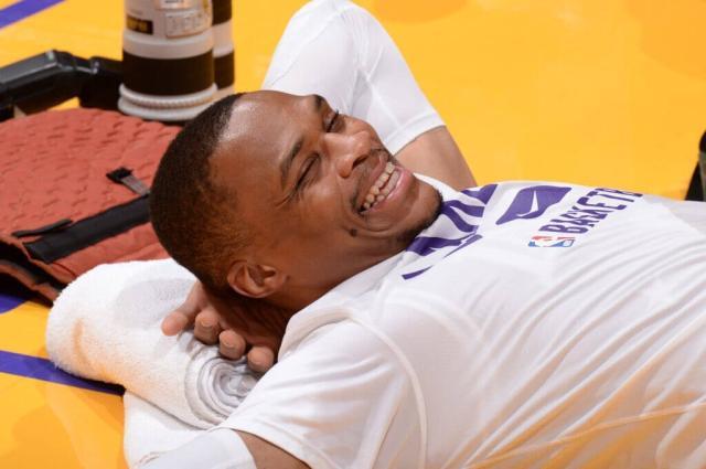 Baccara Gaming-遭口诛笔伐依然满面笑容 加盟湖人让韦少毫不后悔